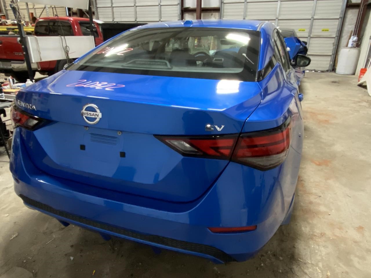 Vehicle/129895_03.jpg