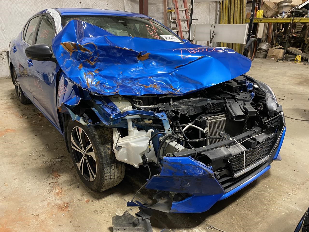 Vehicle/129895_04.jpg