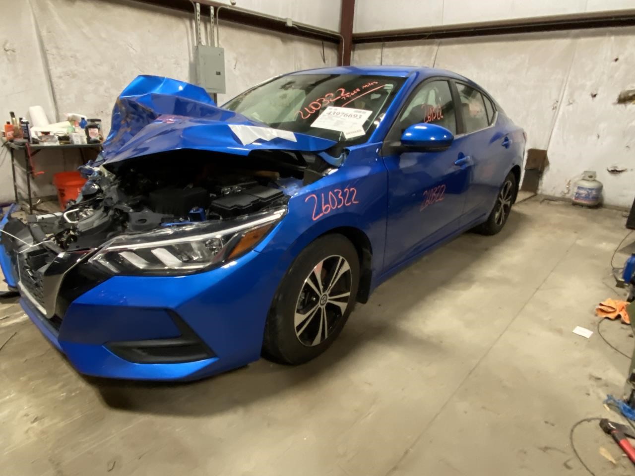 Vehicle/129895_06.jpg