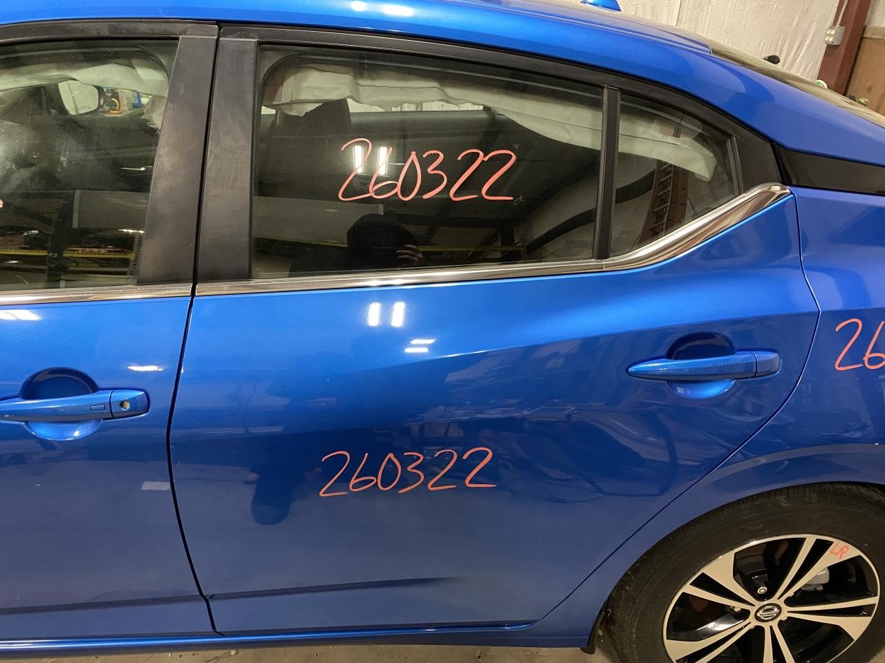 Vehicle/129895_08.jpg