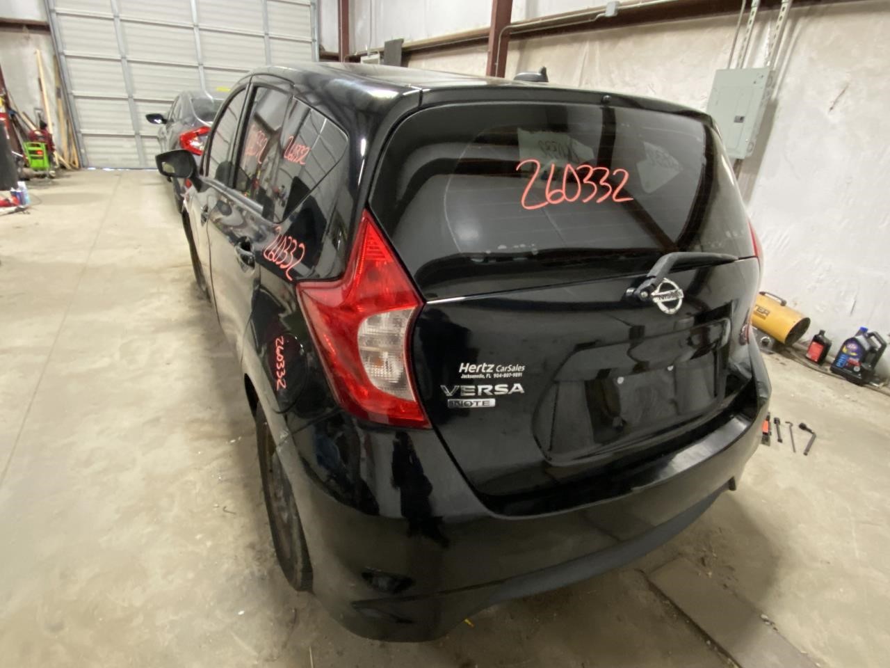 Vehicle/129944_02.jpg