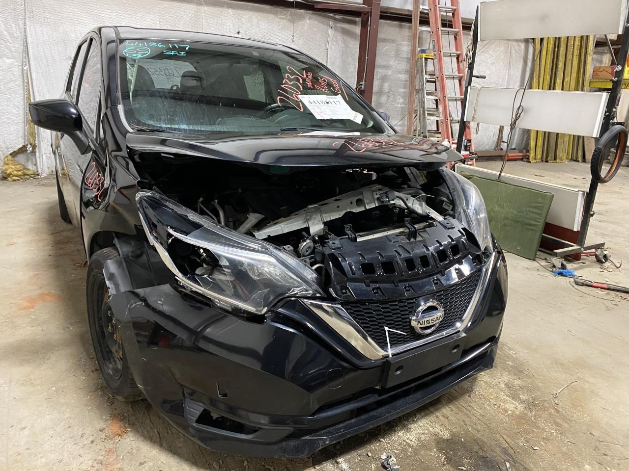Vehicle/129944_04.jpg