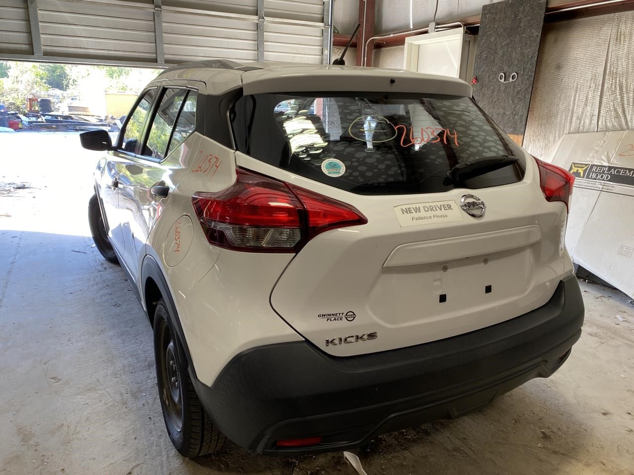 Vehicle/130157_02.jpg
