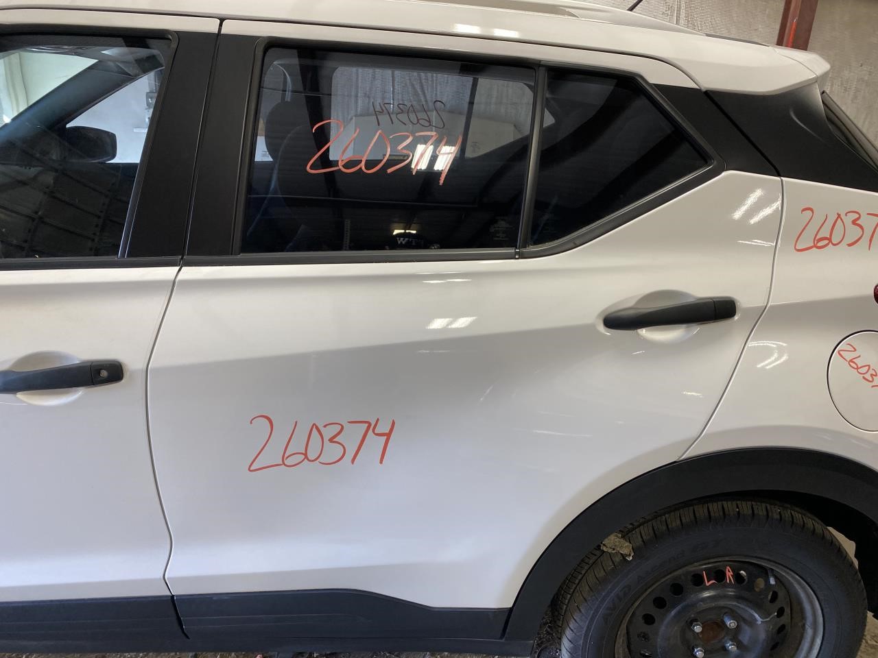 Vehicle/130157_08.jpg