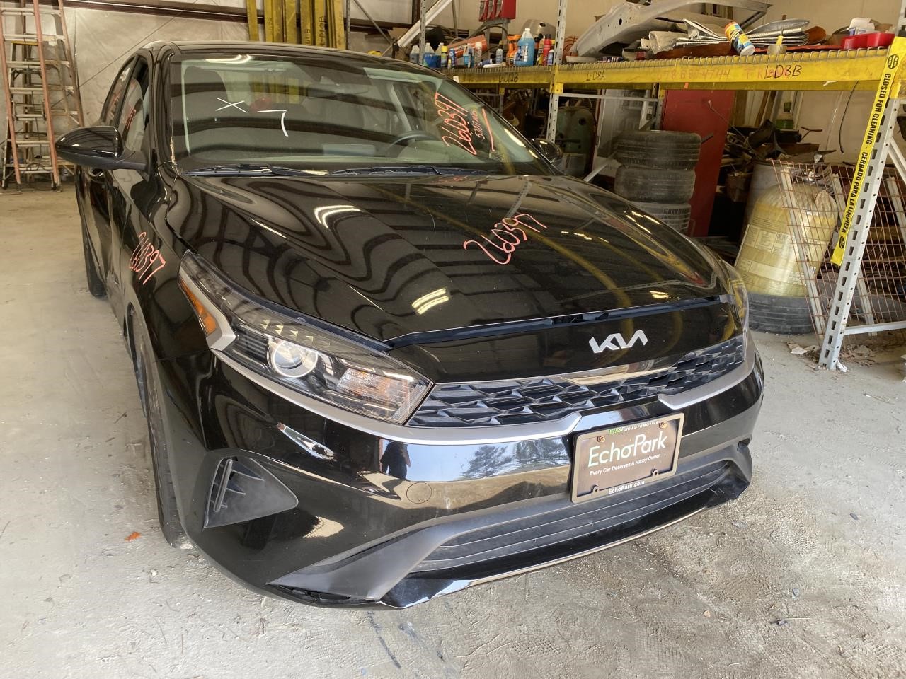 Vehicle/130372_04.jpg