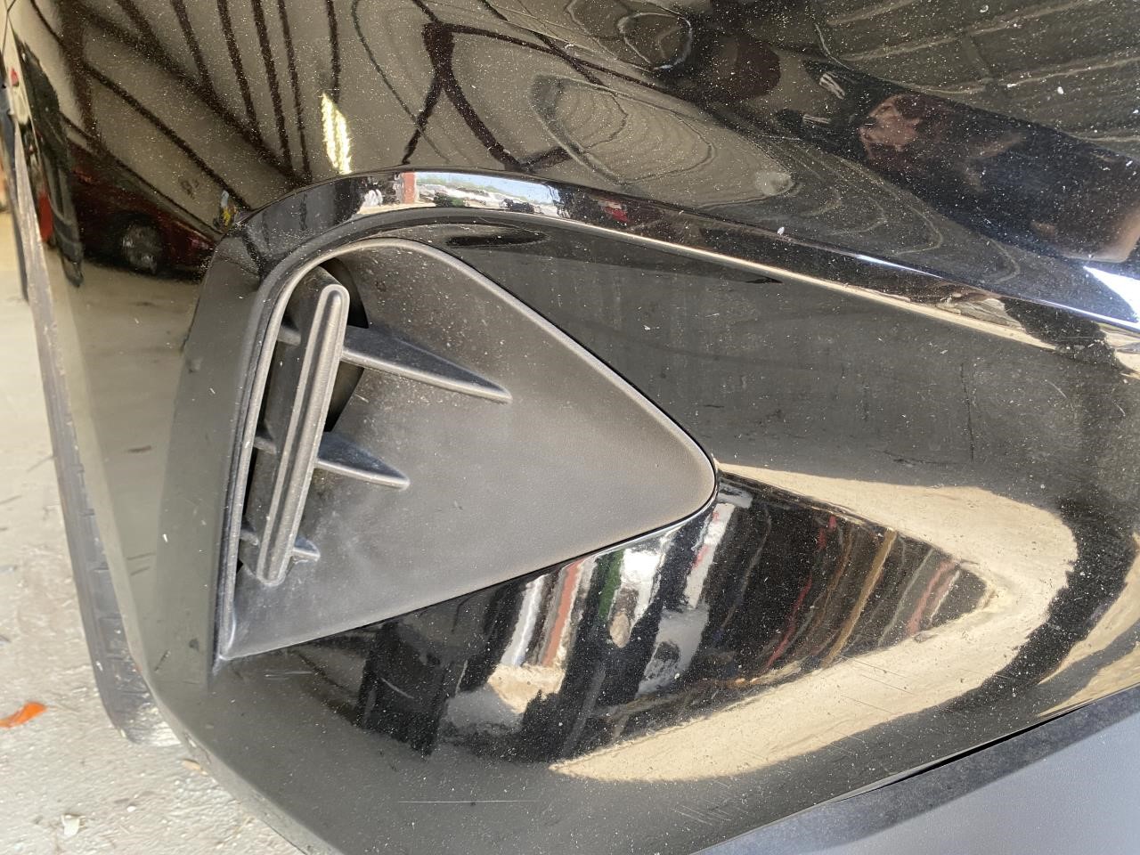 Vehicle/130372_08.jpg