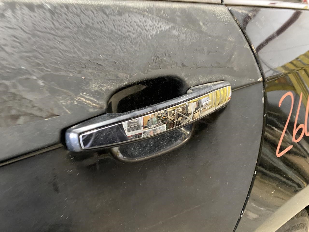 Vehicle/130375_12.jpg