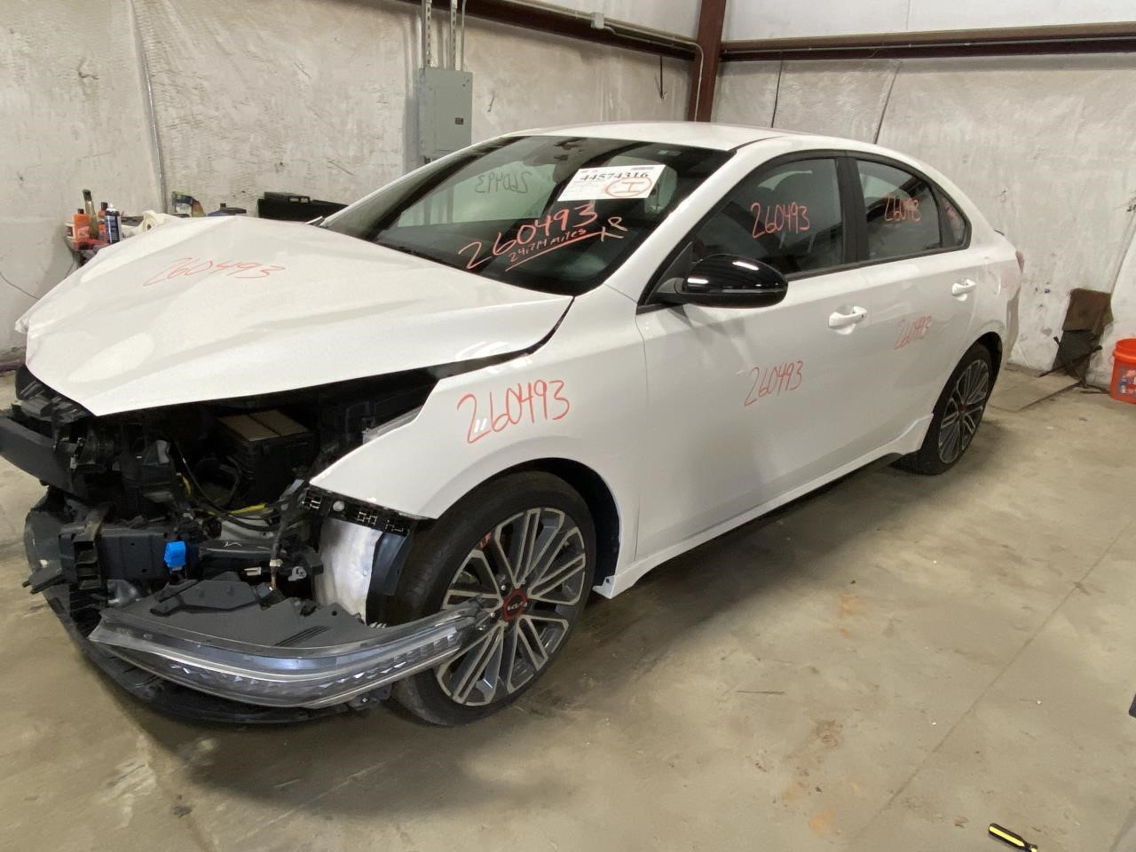 Vehicle/130983_05.jpg