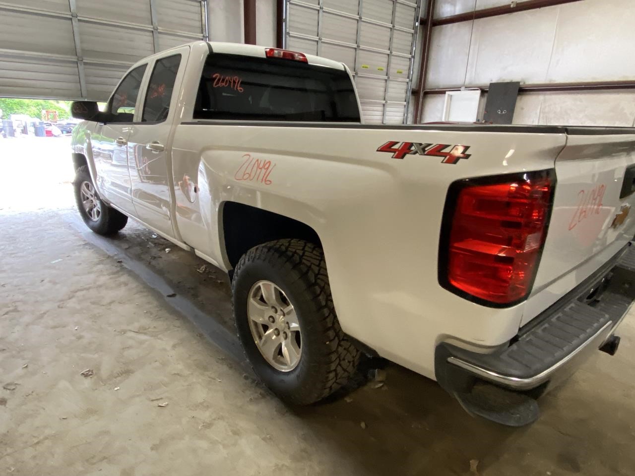 Vehicle/130986_12.jpg