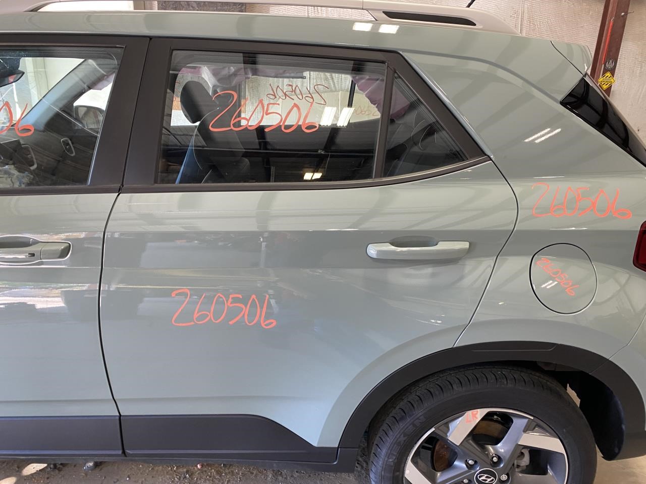 Vehicle/131035_11.jpg
