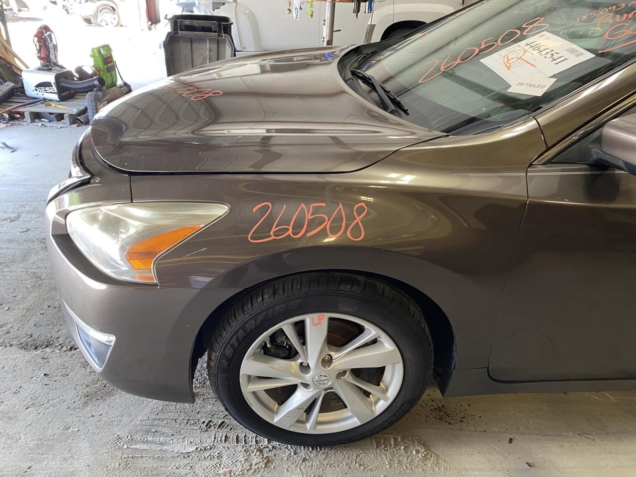 Vehicle/131037_12.jpg