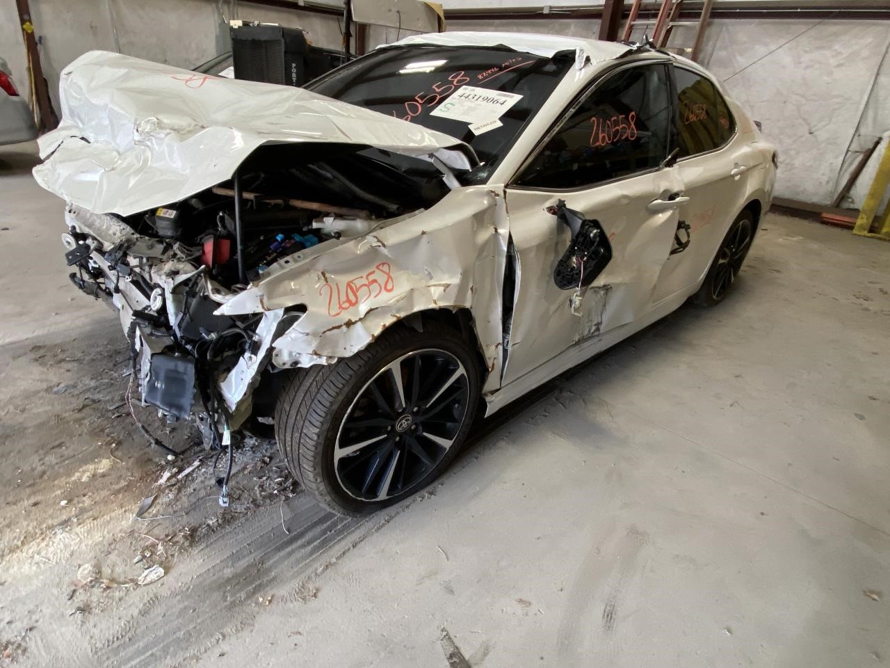 Vehicle/131589_05.jpg