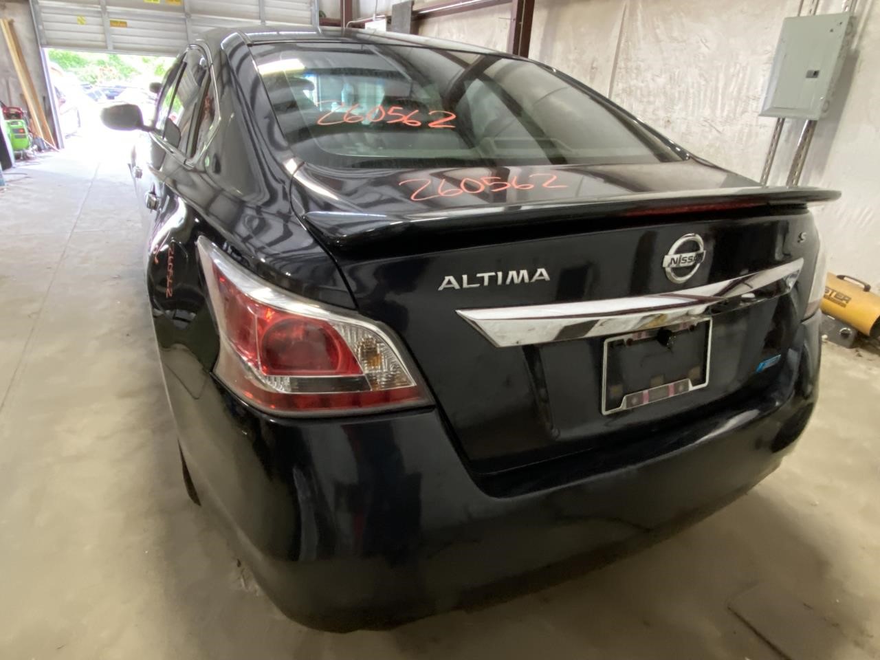 Vehicle/131593_02.jpg