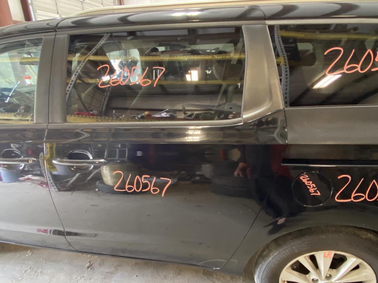 Vehicle/131600_11.jpg