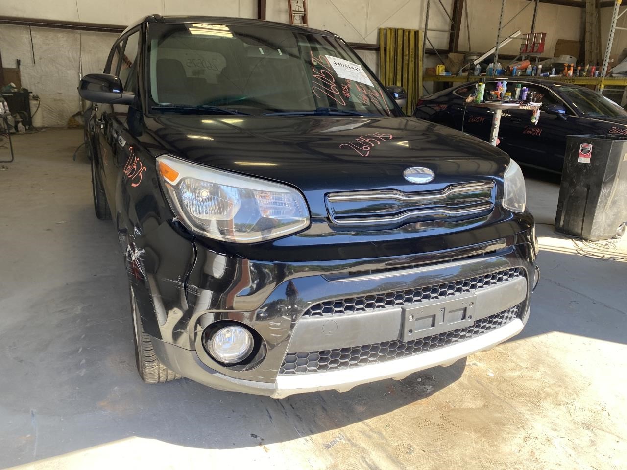 Vehicle/131657_04.jpg