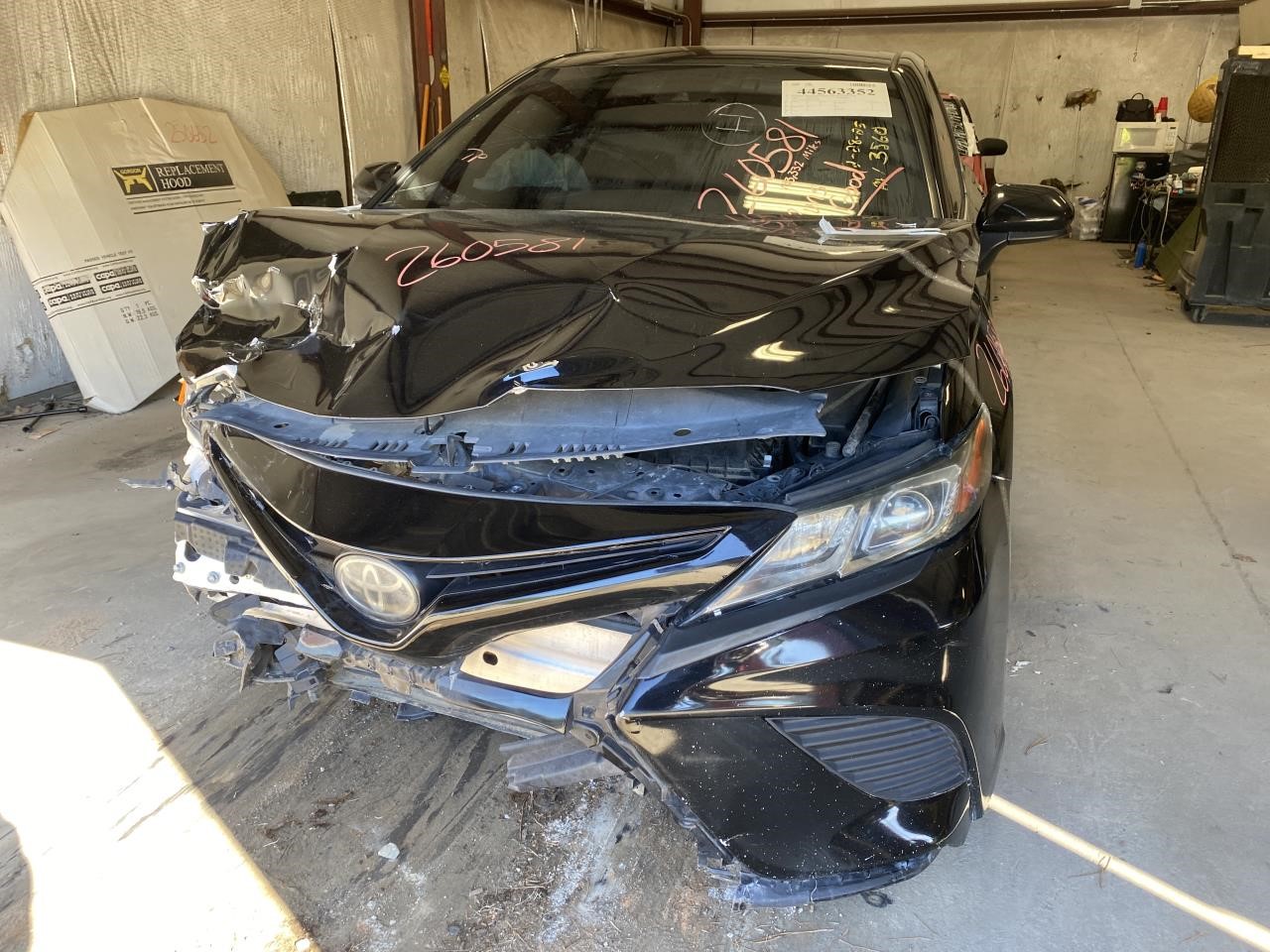 Vehicle/131663_01.jpg