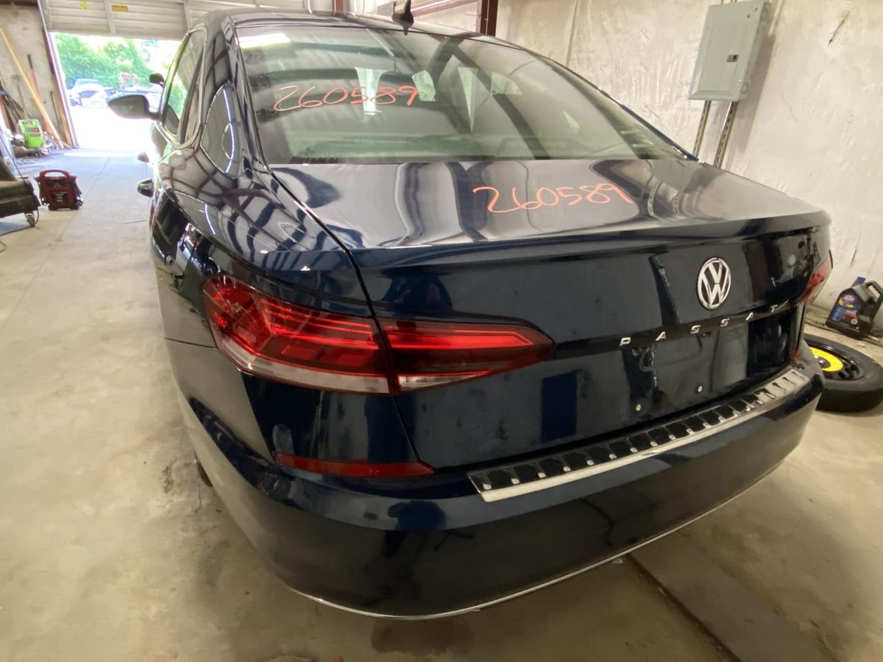 Vehicle/131700_02.jpg
