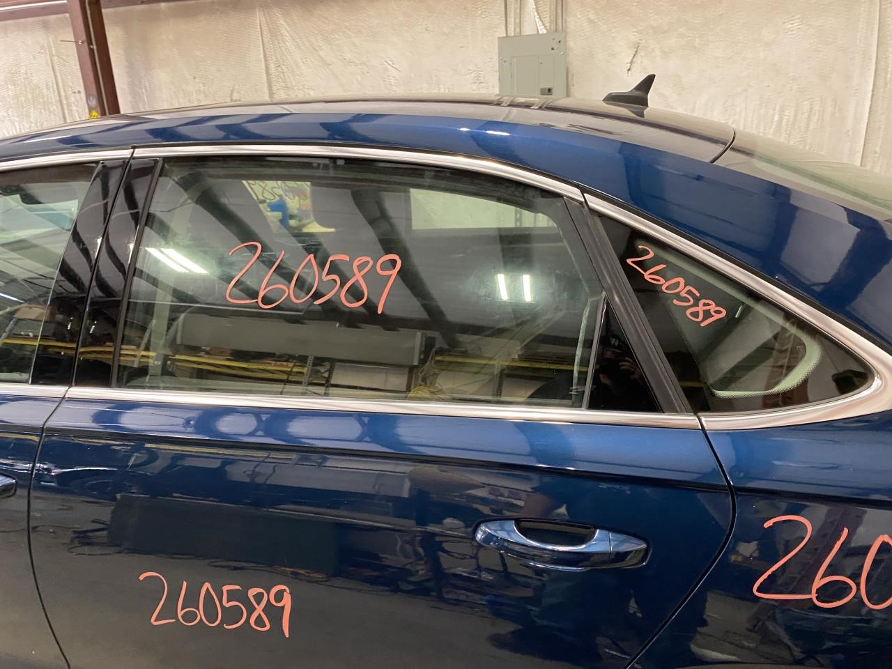 Vehicle/131700_07.jpg