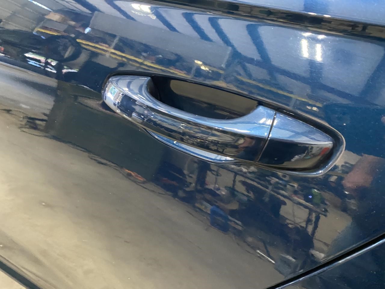 Vehicle/131700_08.jpg