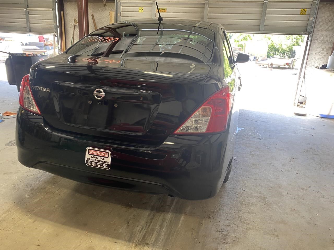 Vehicle/133618_03.jpg
