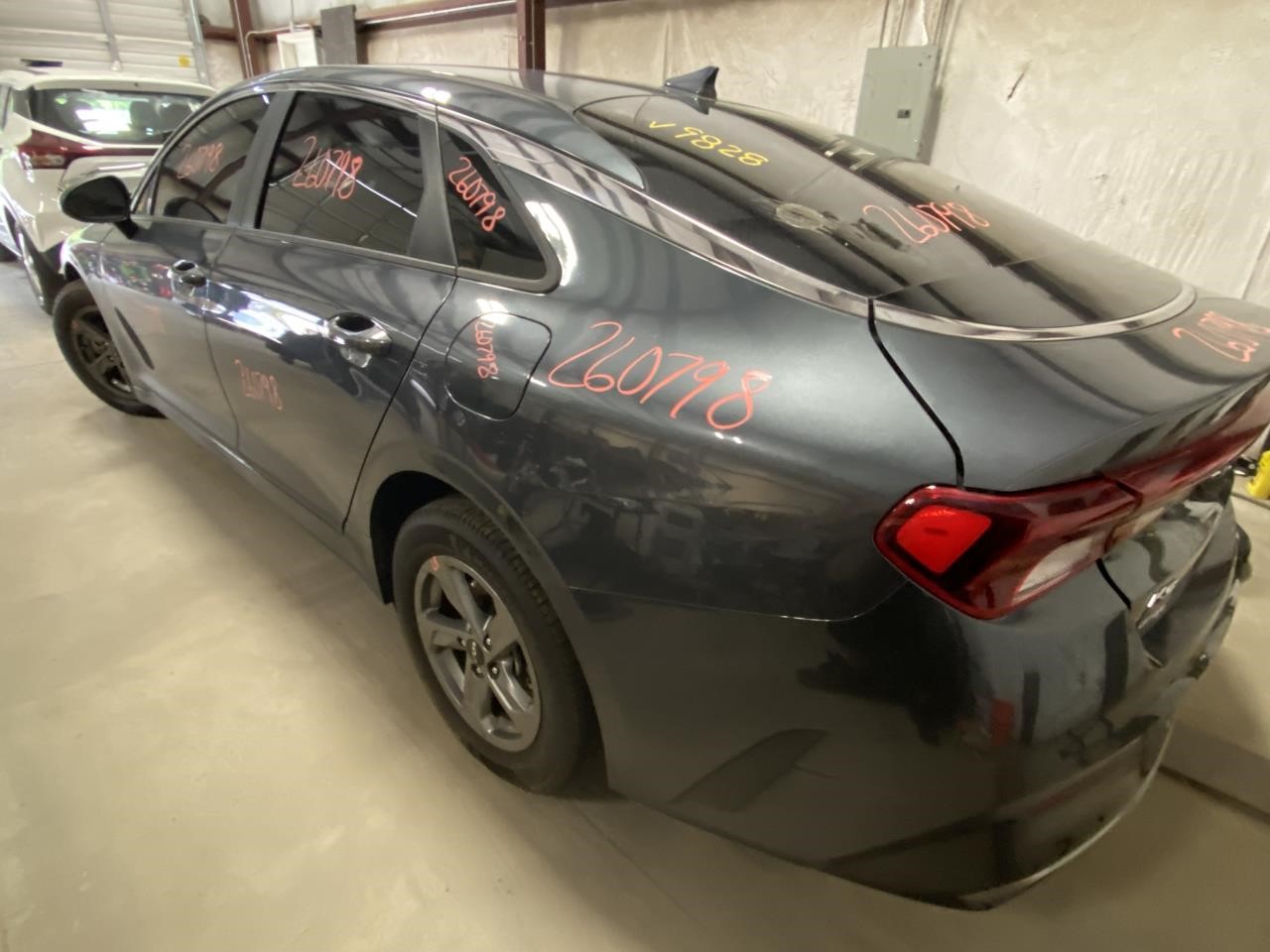 Vehicle/133846_10.jpg