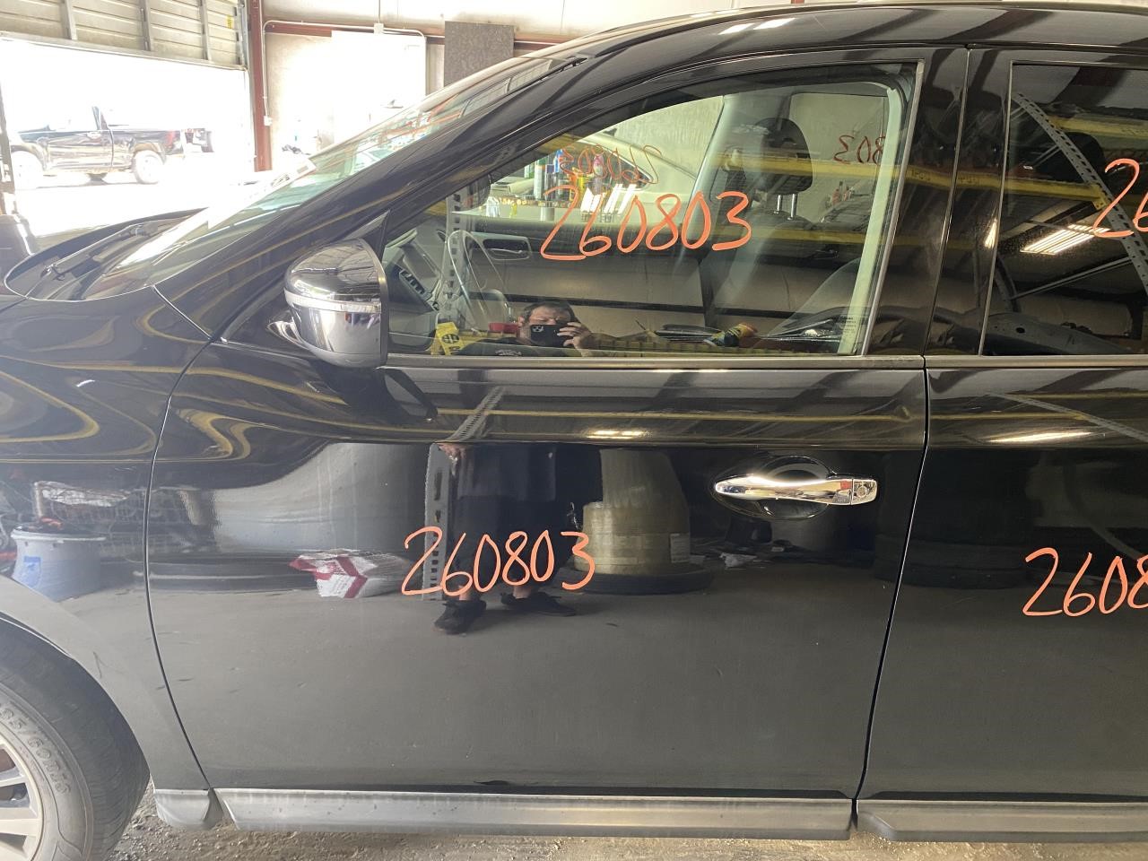 Vehicle/133851_06.jpg