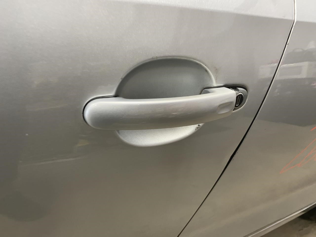 Vehicle/133854_08.jpg