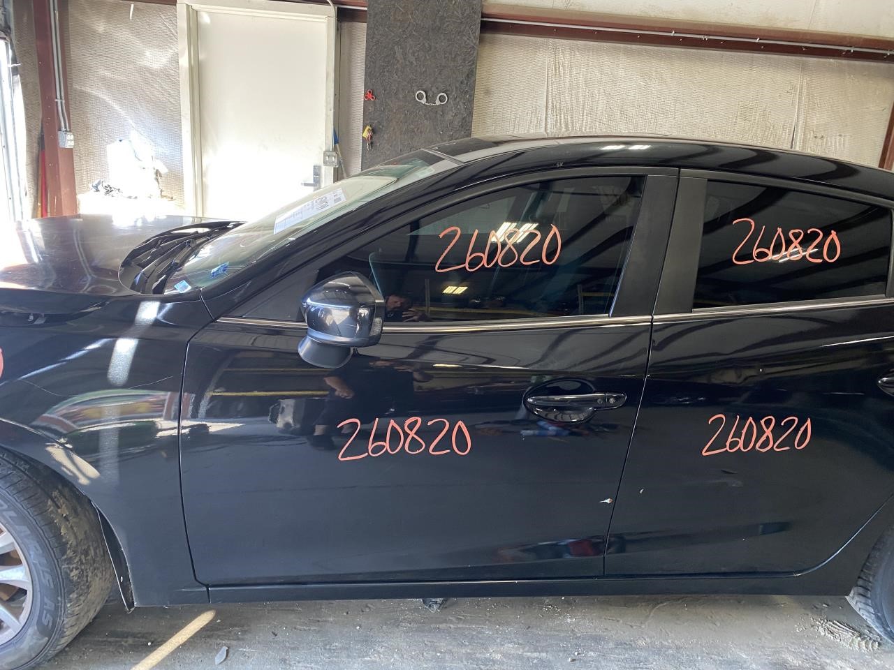 Vehicle/133944_06.jpg