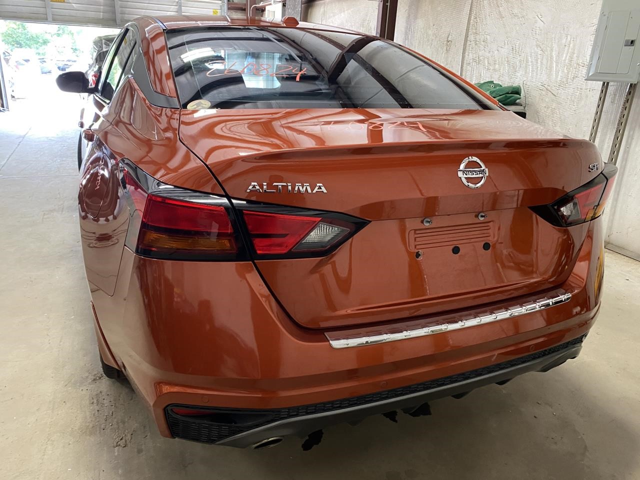 Vehicle/133948_02.jpg