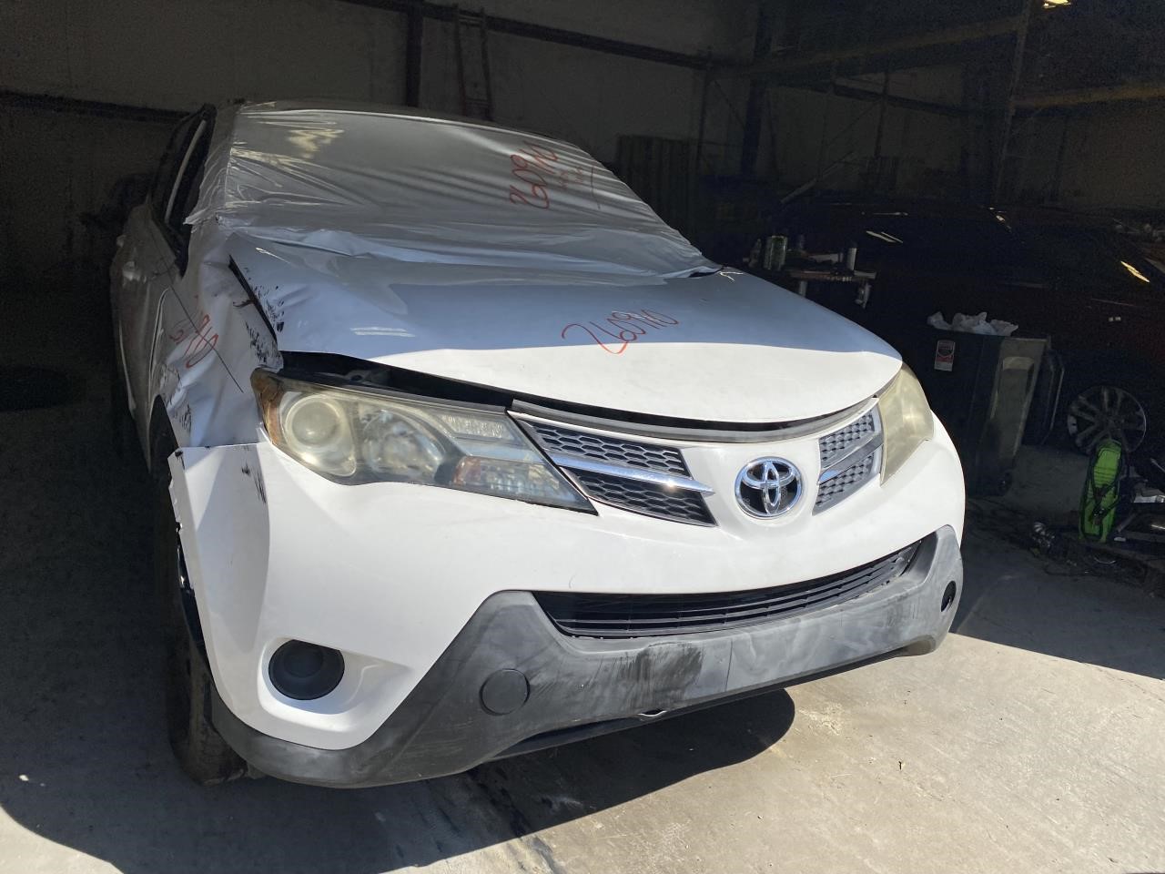 Vehicle/134714_04.jpg