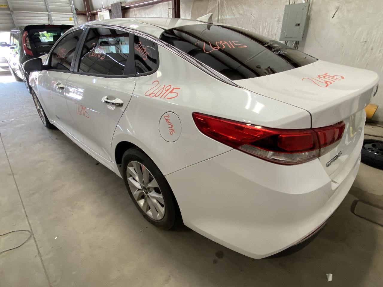 Vehicle/134719_09.jpg