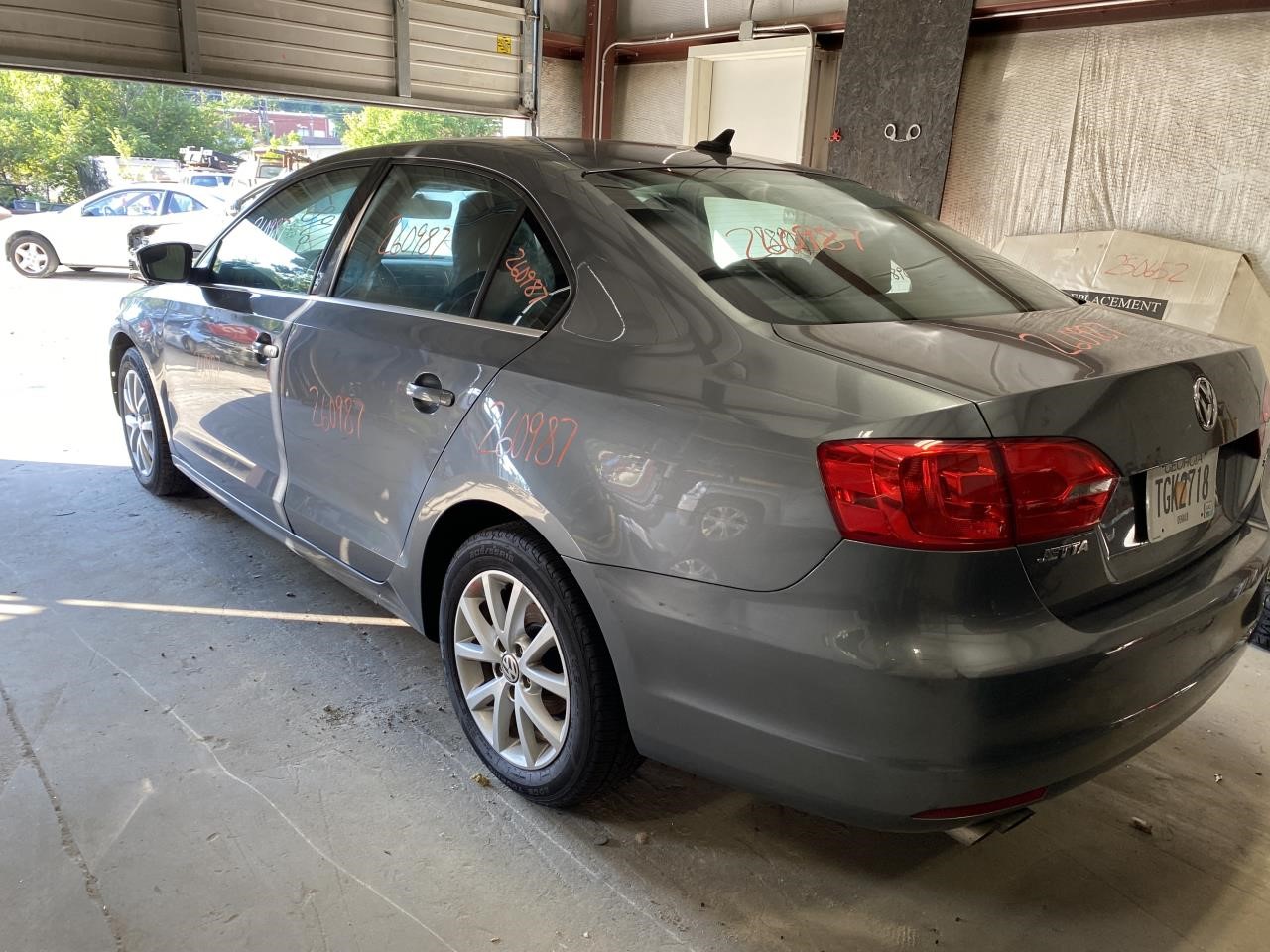 Vehicle/135293_10.jpg