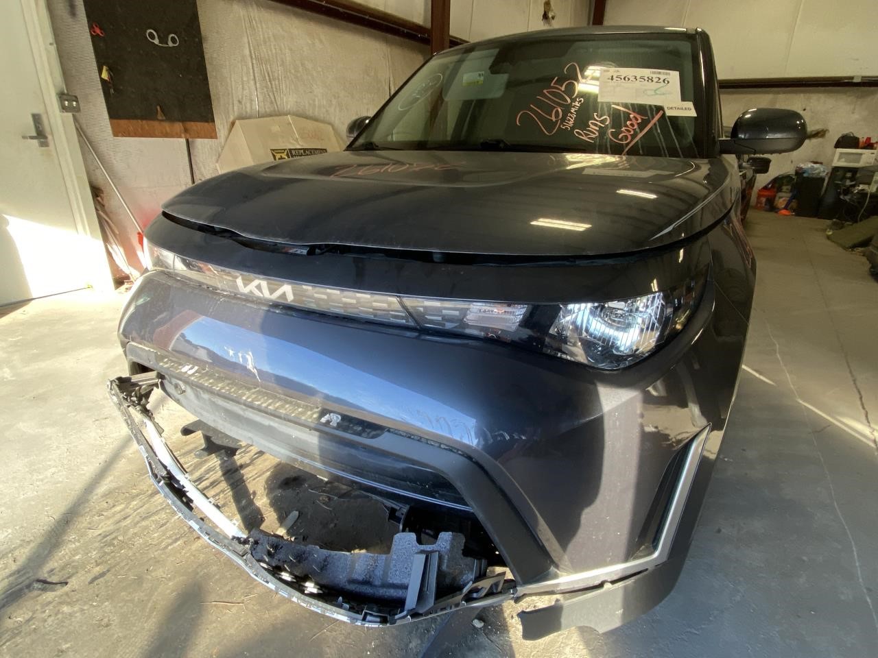 Vehicle/135666_01.jpg