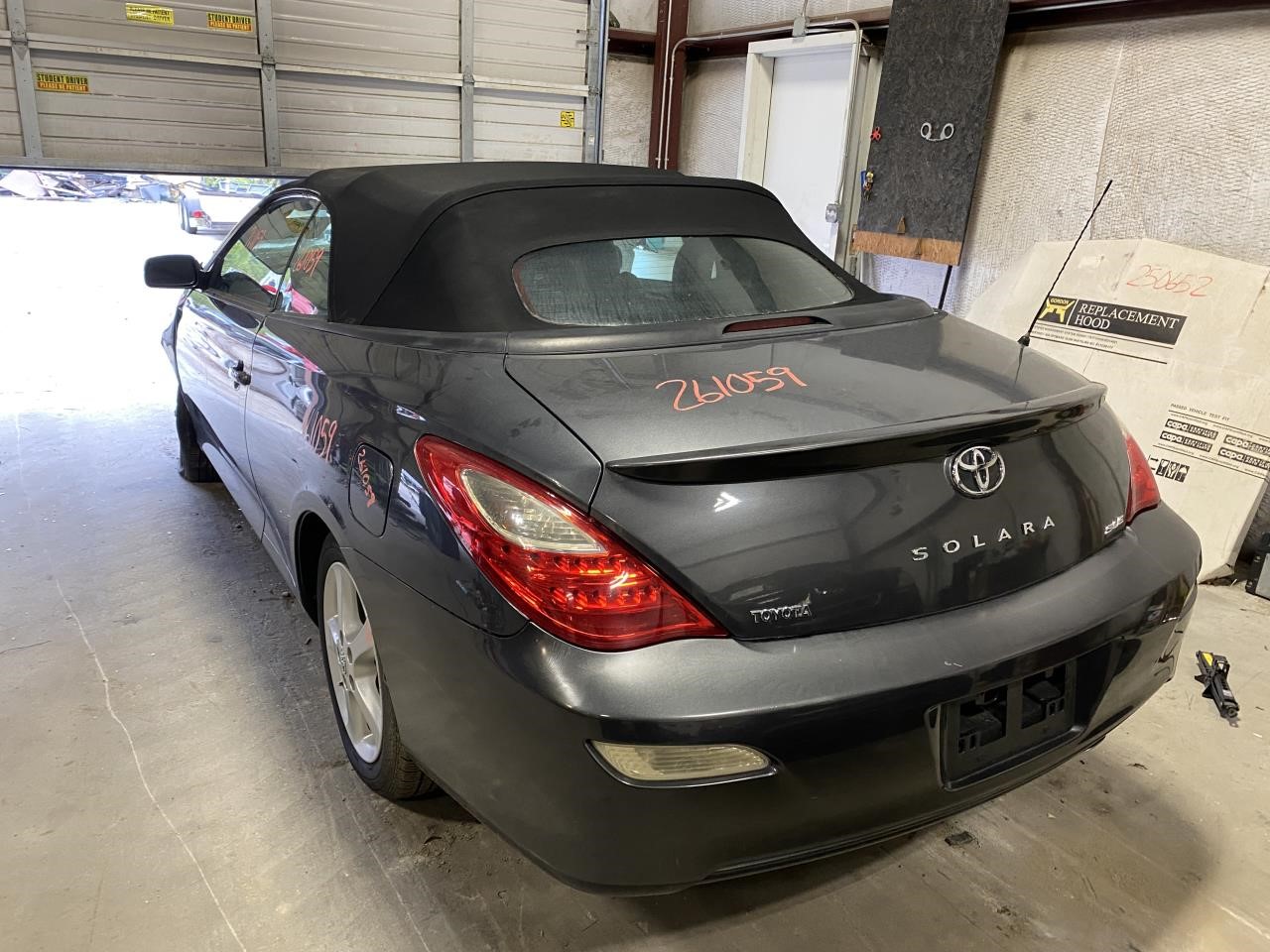 Vehicle/135673_02.jpg