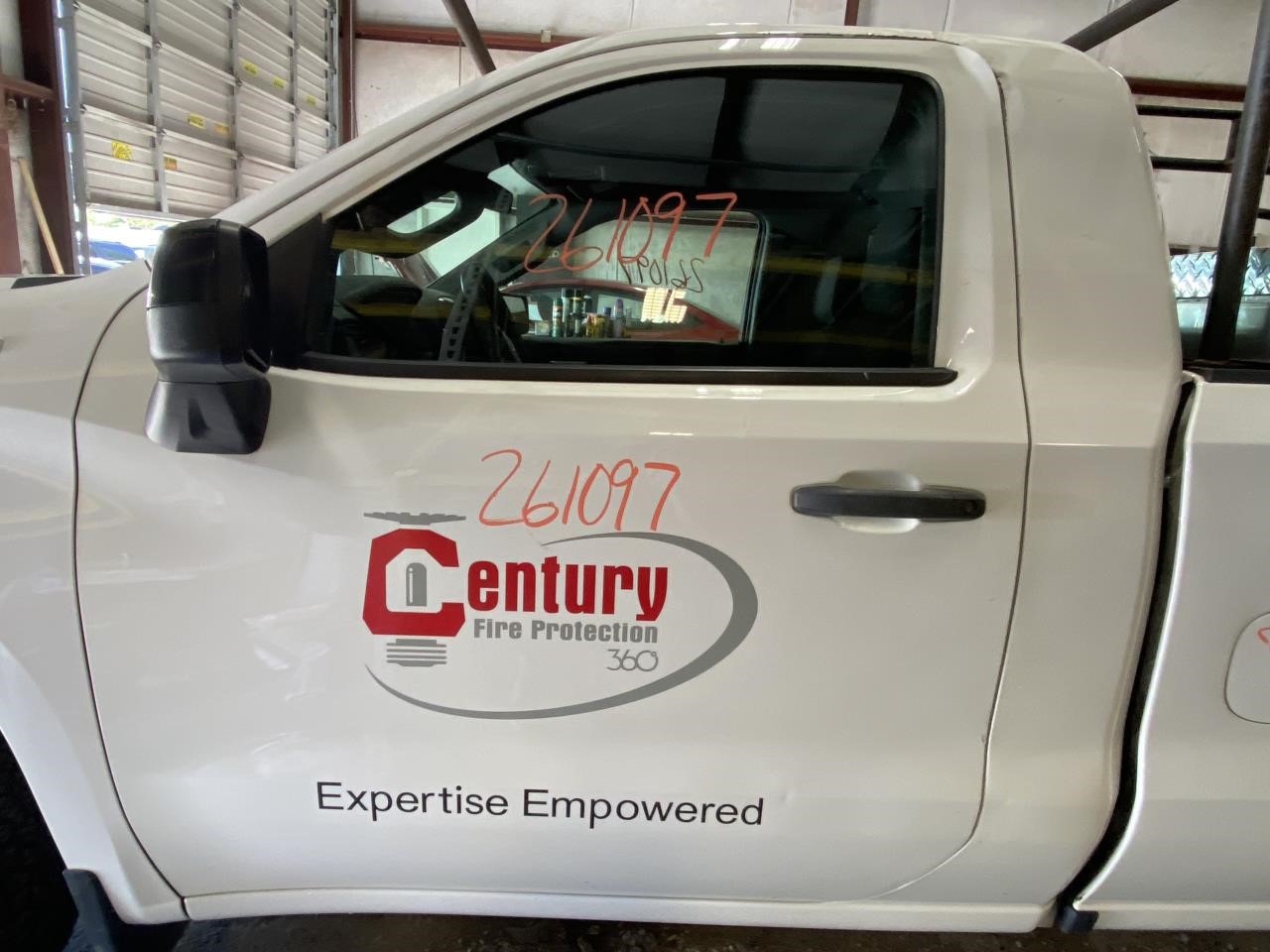 Vehicle/136020_08.jpg
