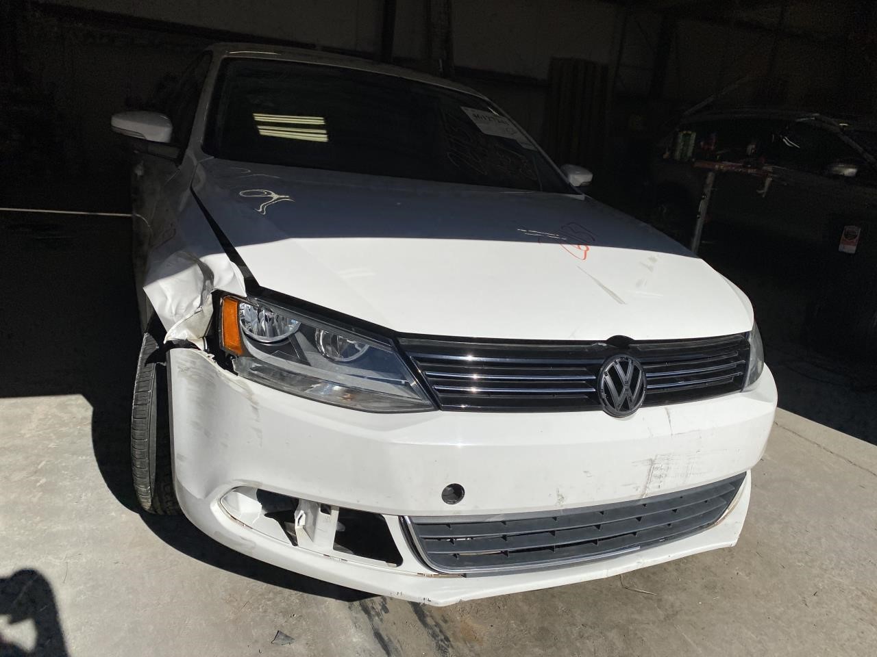 Vehicle/136349_04.jpg