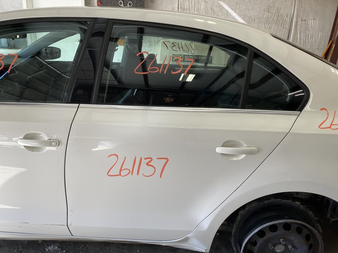 Vehicle/136349_09.jpg