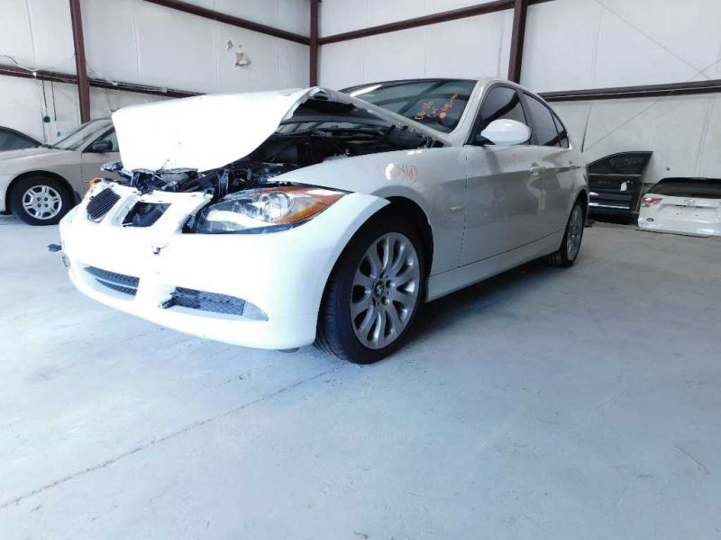 https://f005.backblazeb2.com/file/img-partshotlines-com/Inventory/MA689/Vehicle/40502_01.jpg