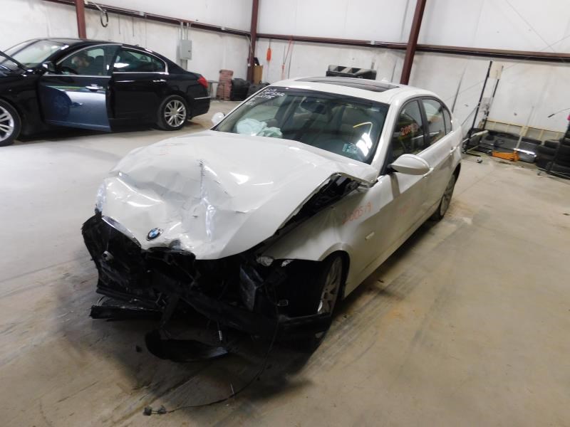 https://f005.backblazeb2.com/file/img-partshotlines-com/Inventory/MA689/Vehicle/52649_04.jpg