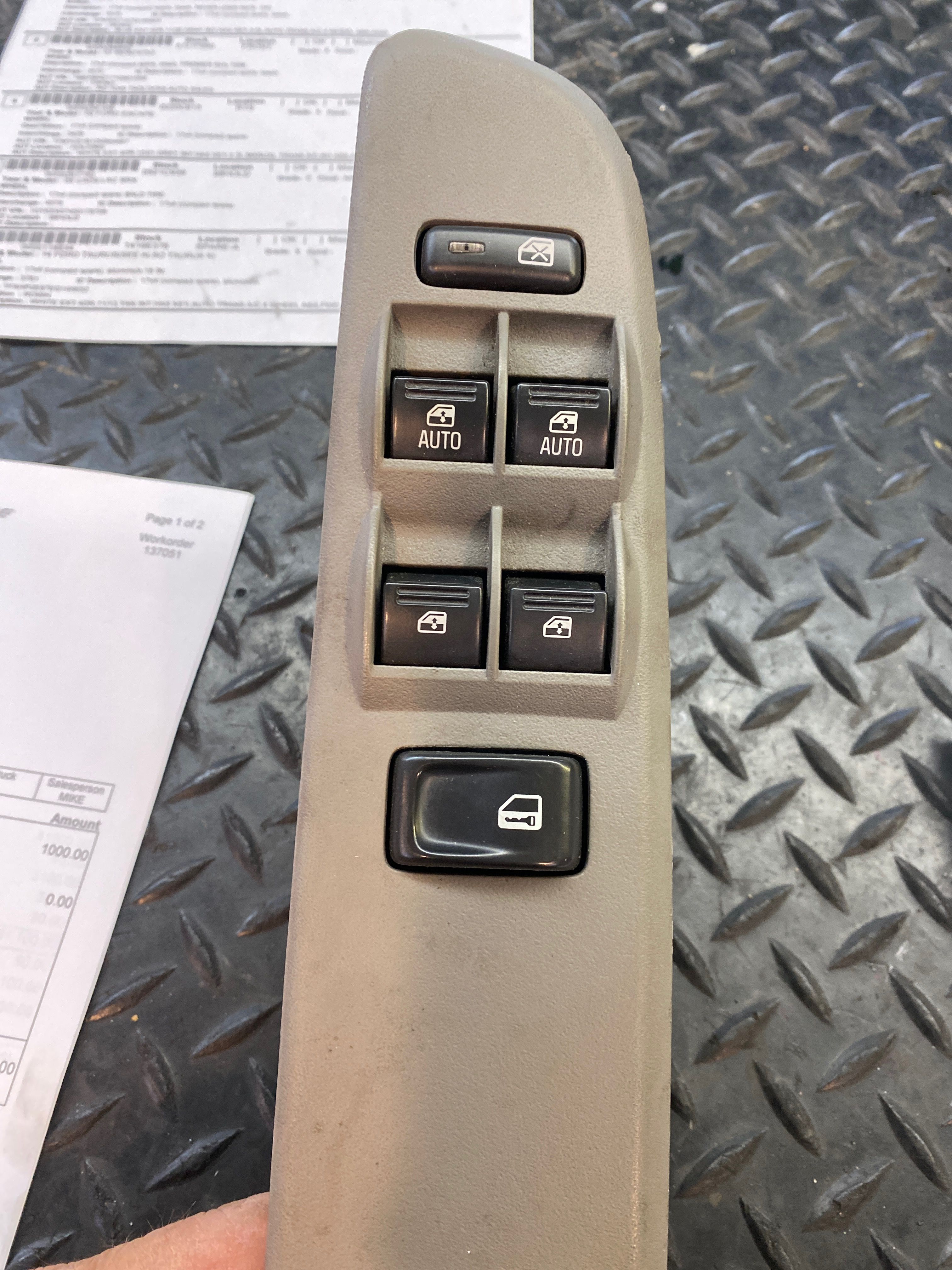 https://f005.backblazeb2.com/file/img-partshotlines-com/Inventory/MA698/2021/5804/6D16A0F76D504408BDBE72DB94B95435001.jpg