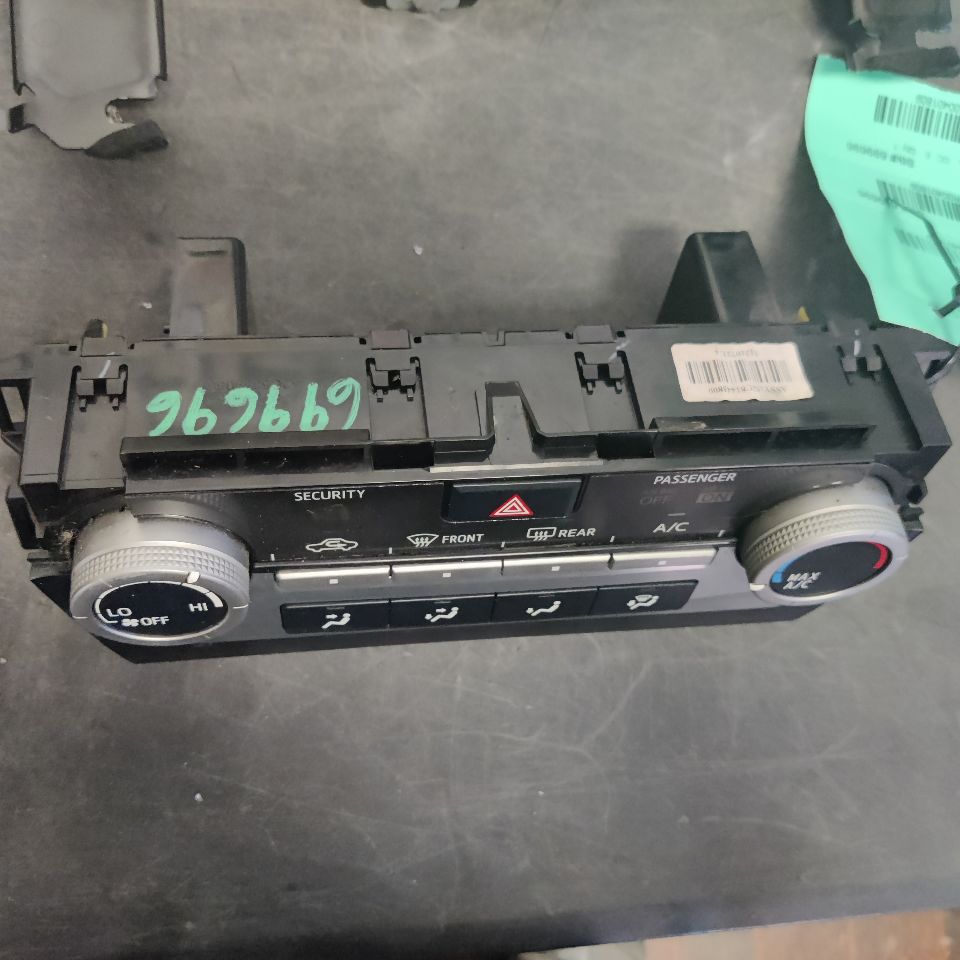 https://f005.backblazeb2.com/file/img-partshotlines-com/Inventory/MA712/Inventory/401809_02.jpg