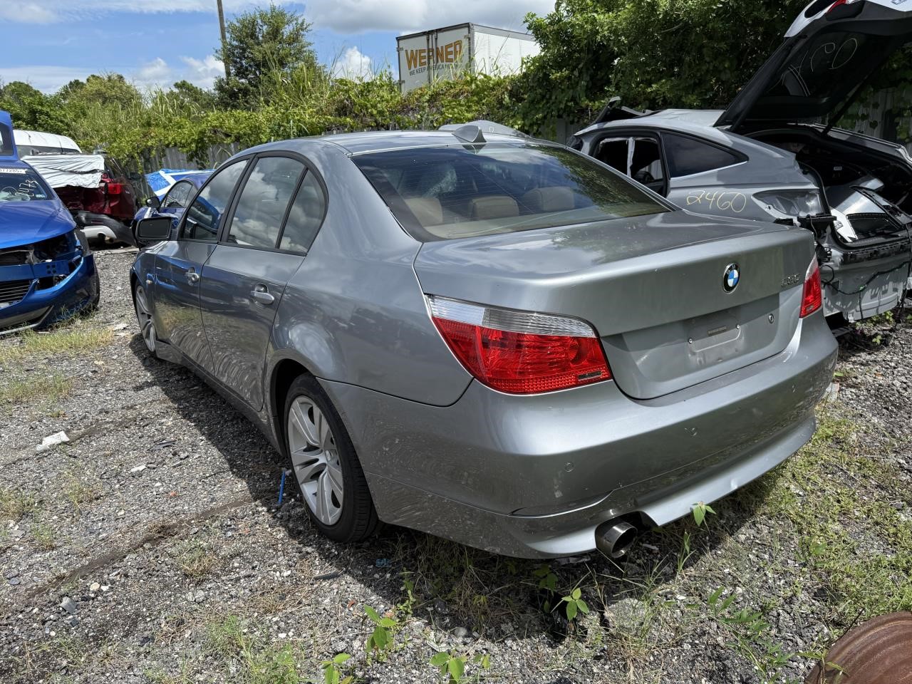 https://f005.backblazeb2.com/file/img-partshotlines-com/Inventory/MA712/Vehicle/14634_04.jpg