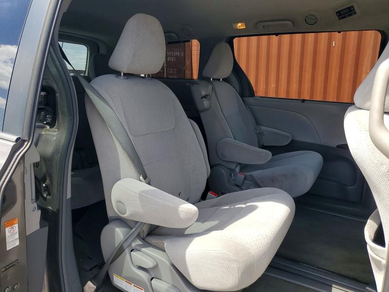 https://f005.backblazeb2.com/file/img-partshotlines-com/Inventory/MA712/Vehicle/15195_11.jpg