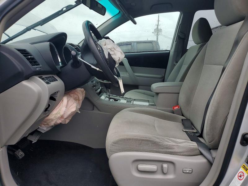 https://f005.backblazeb2.com/file/img-partshotlines-com/Inventory/MA712/Vehicle/15220_07.jpg