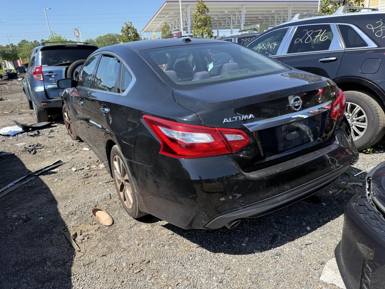 https://f005.backblazeb2.com/file/img-partshotlines-com/Inventory/MA712/Vehicle/15244_03.jpg