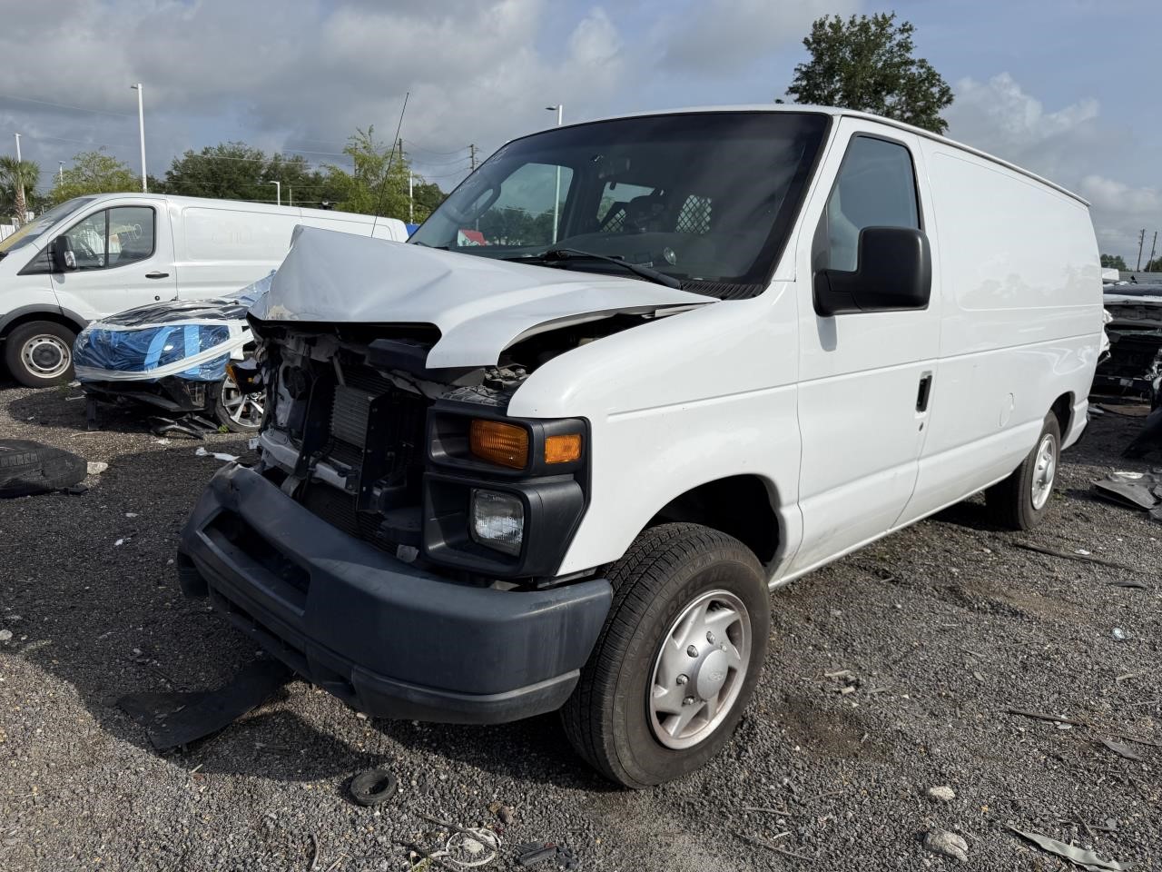 https://f005.backblazeb2.com/file/img-partshotlines-com/Inventory/MA712/Vehicle/15267_01.jpg