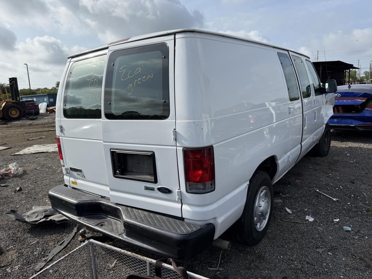 https://f005.backblazeb2.com/file/img-partshotlines-com/Inventory/MA712/Vehicle/15267_03.jpg