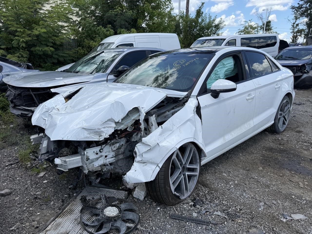 https://f005.backblazeb2.com/file/img-partshotlines-com/Inventory/MA712/Vehicle/15339_01.jpg