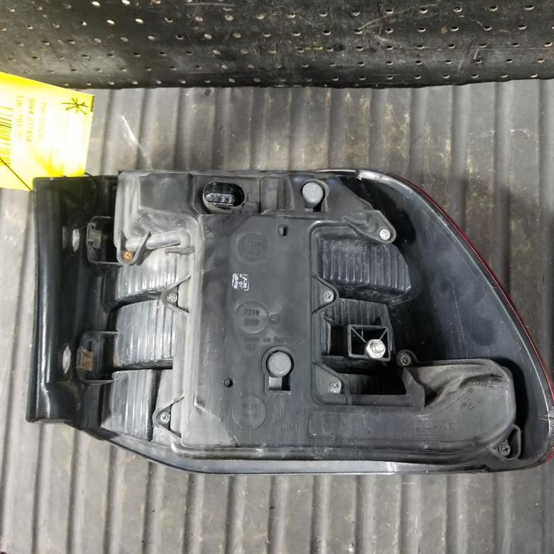 https://f005.backblazeb2.com/file/img-partshotlines-com/Inventory/MA726/Inventory/1017102_04.jpg