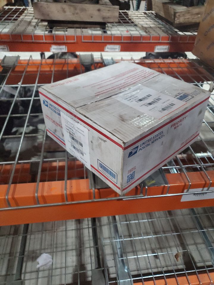 https://f005.backblazeb2.com/file/img-partshotlines-com/Inventory/MA726/Inventory/1164975_01.jpg
